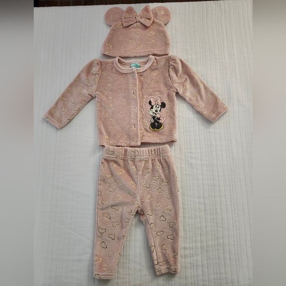 Pink Baby Outfit with Heart Pattern - Picture 1 of 3